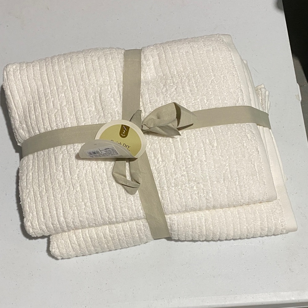 2 Piece Threshold Quick Dry Bath Towels new color True white